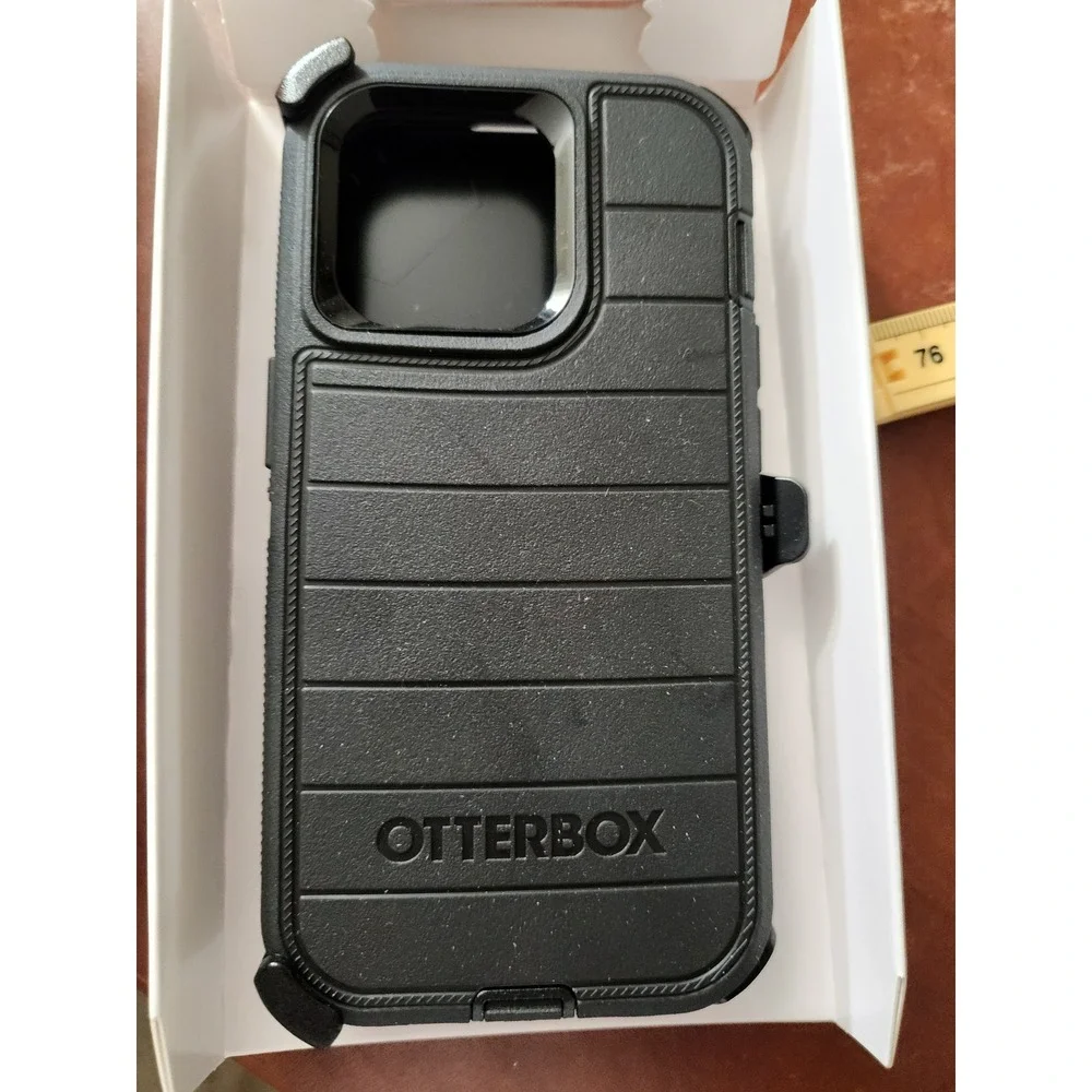 OtterBox Defender Series Pro iPhone 14 Pro Case Black 77-88696 with Holster